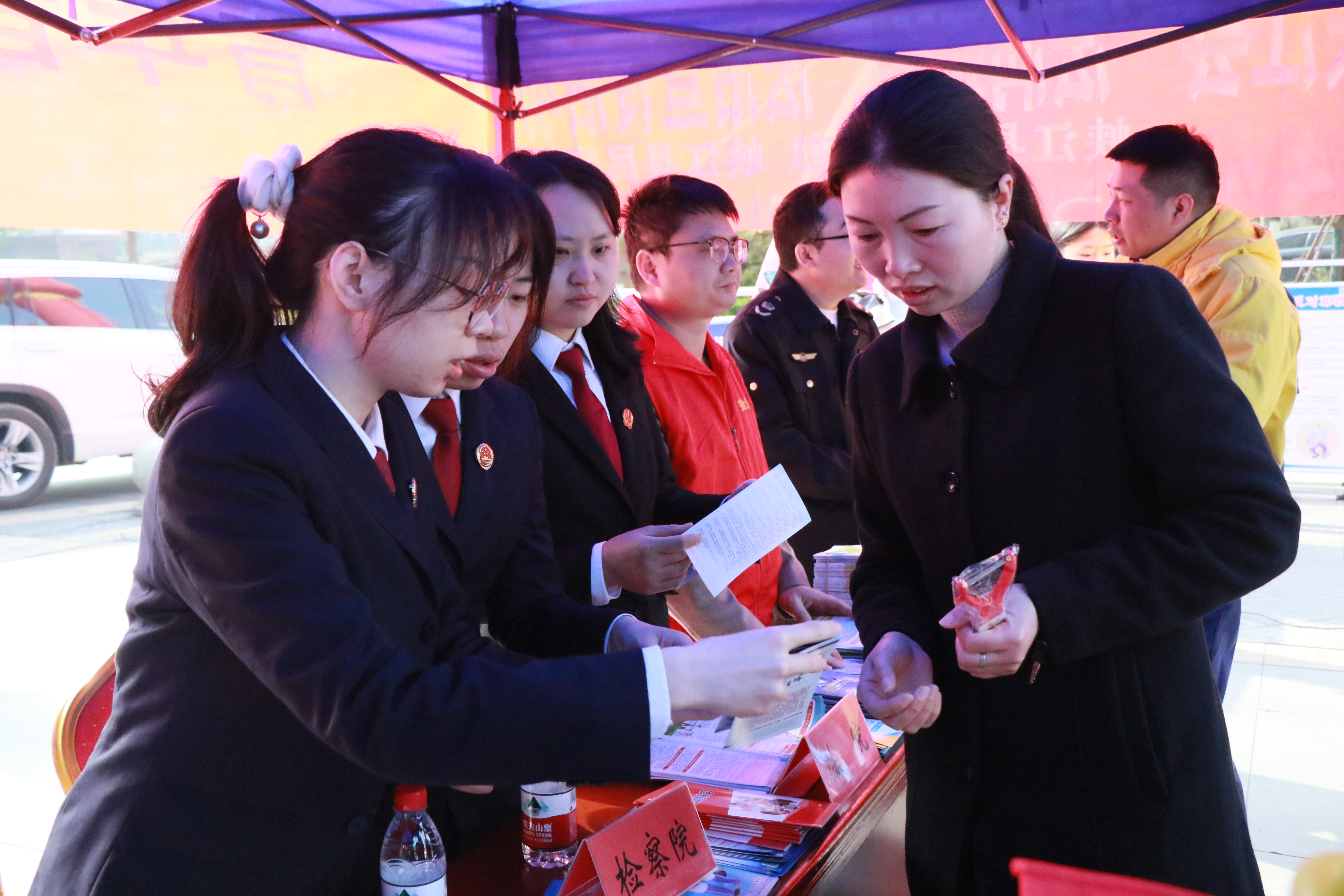 峡江县人民检察院开展平安建设主题宣传活动2.JPG